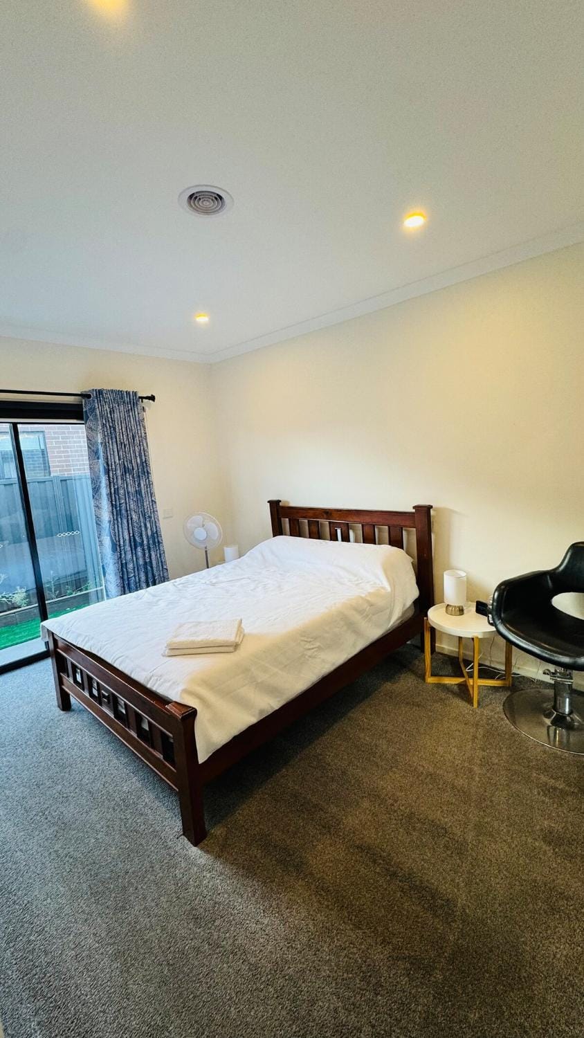 4BR Greenpoint Luxury Residence House in Truganina