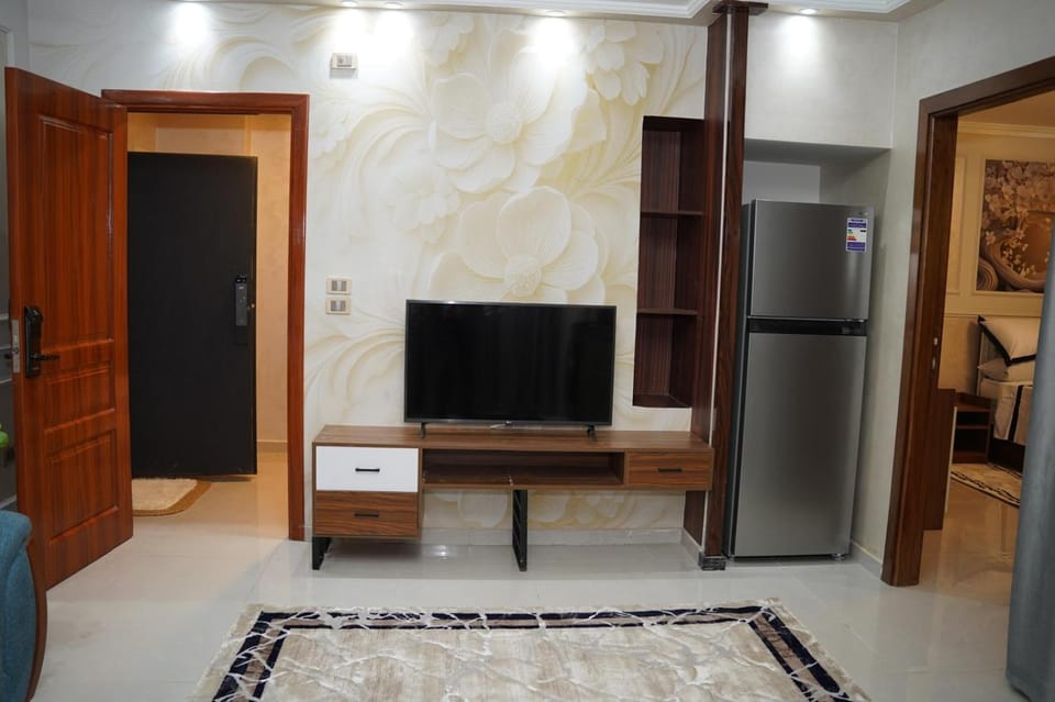 Communal lounge/ TV room, TV and multimedia, Kitchen or kitchenette, Evening entertainment, wardrobe