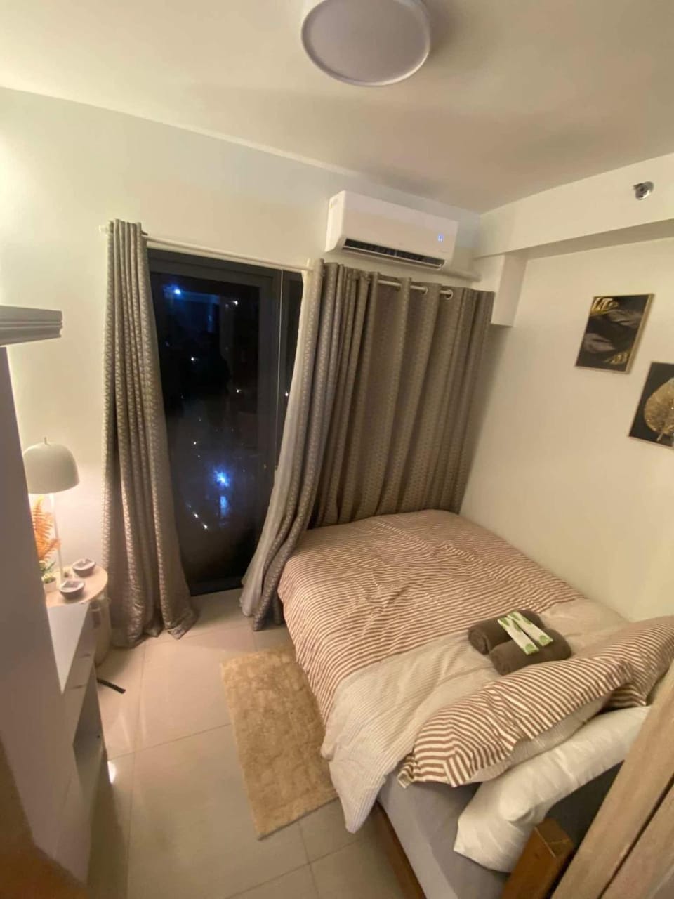 H&M staycation Shore 2 tower 2 Apartment hotel in Pasay