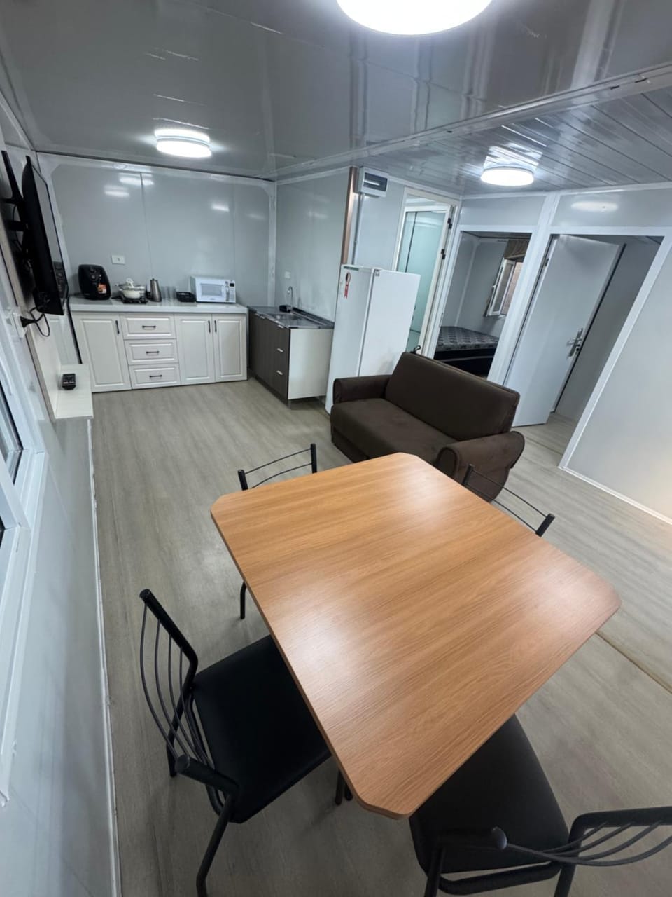 Seating area, Dining area