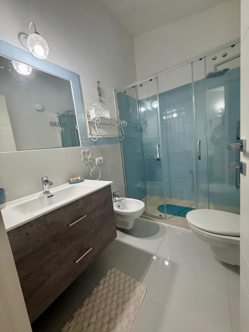 Shower, Toilet, Bathroom, bidet