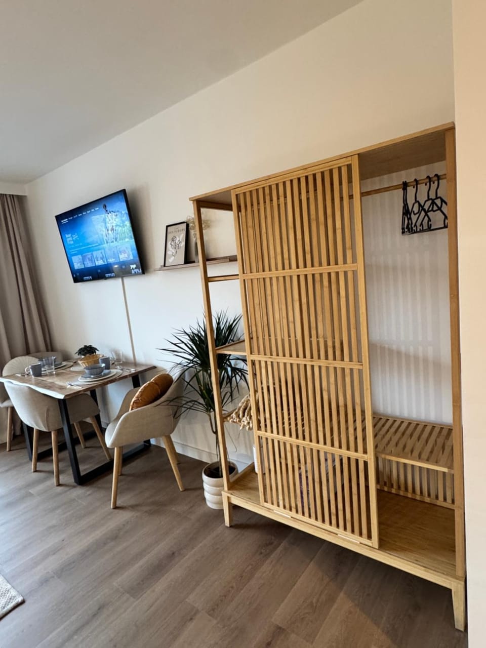 Dining area, wardrobe