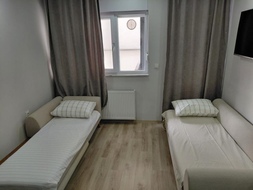 Central, Gated Residential Complex, 100mbps WiFi Apartment in Antalya
