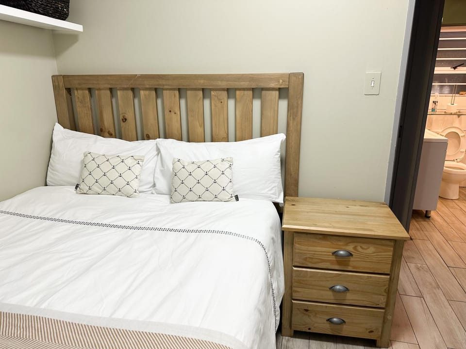 29 on Windsor Rooms- in Camelot,Kuilsriver Bed and Breakfast in Cape Town