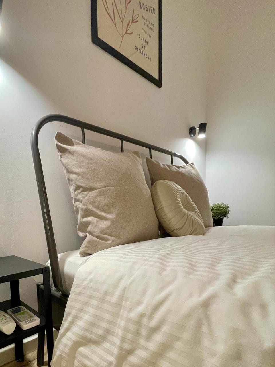 A Calea Victoriei Icon Apartment in Bucharest