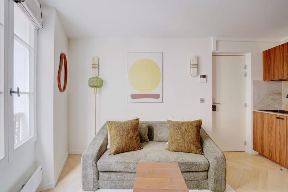 Kitchen or kitchenette, Living room