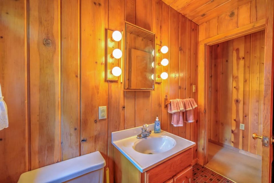 Sunset Bay on Birch Island Lake House in Wisconsin