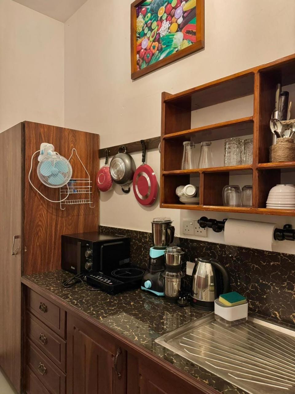 Kitchen or kitchenette