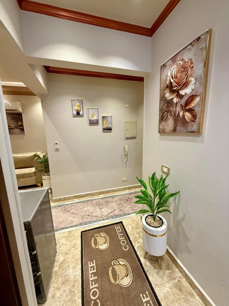 Modern Rooftop Suite Close to the Pyramids, Fully Equipped Apartment in Egypt