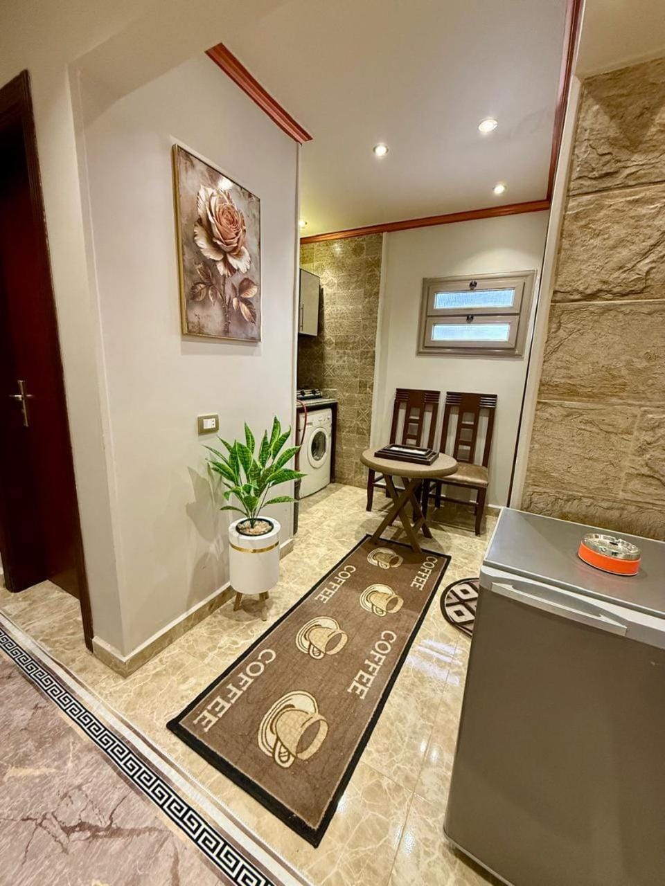 Modern Rooftop Suite Close to the Pyramids, Fully Equipped Apartment in Egypt