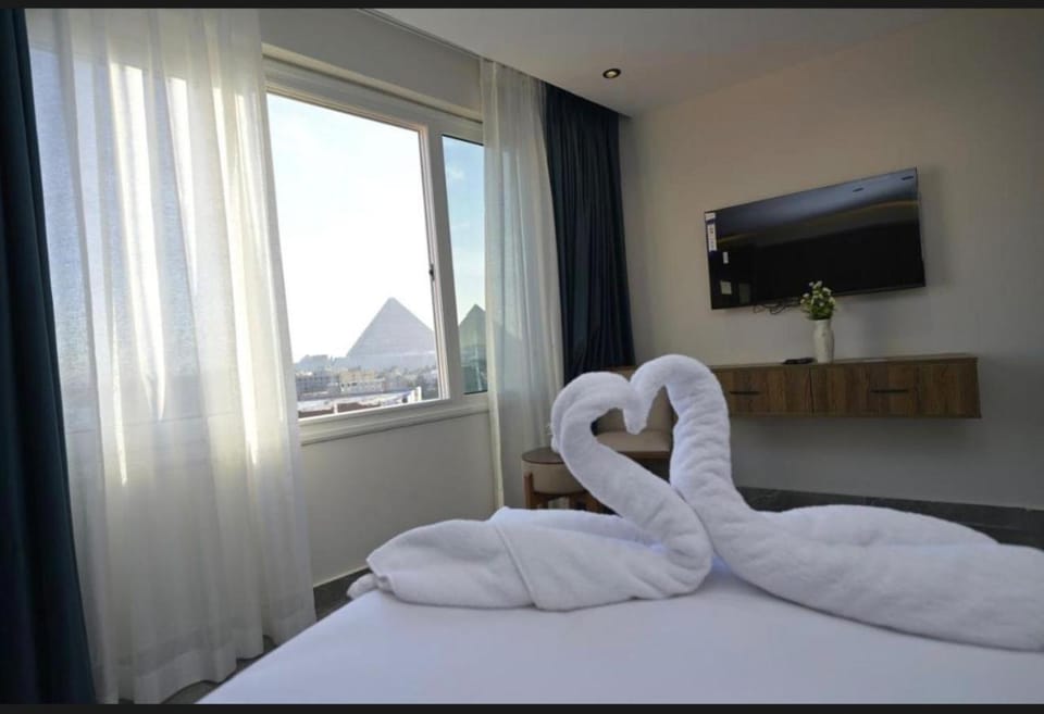 Photo of the whole room, Landmark view
