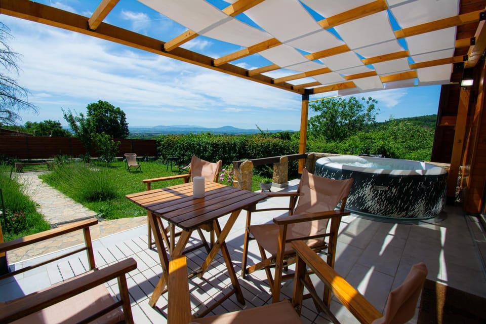 Spring, Day, Natural landscape, View (from property/room), Balcony/Terrace, Mountain view