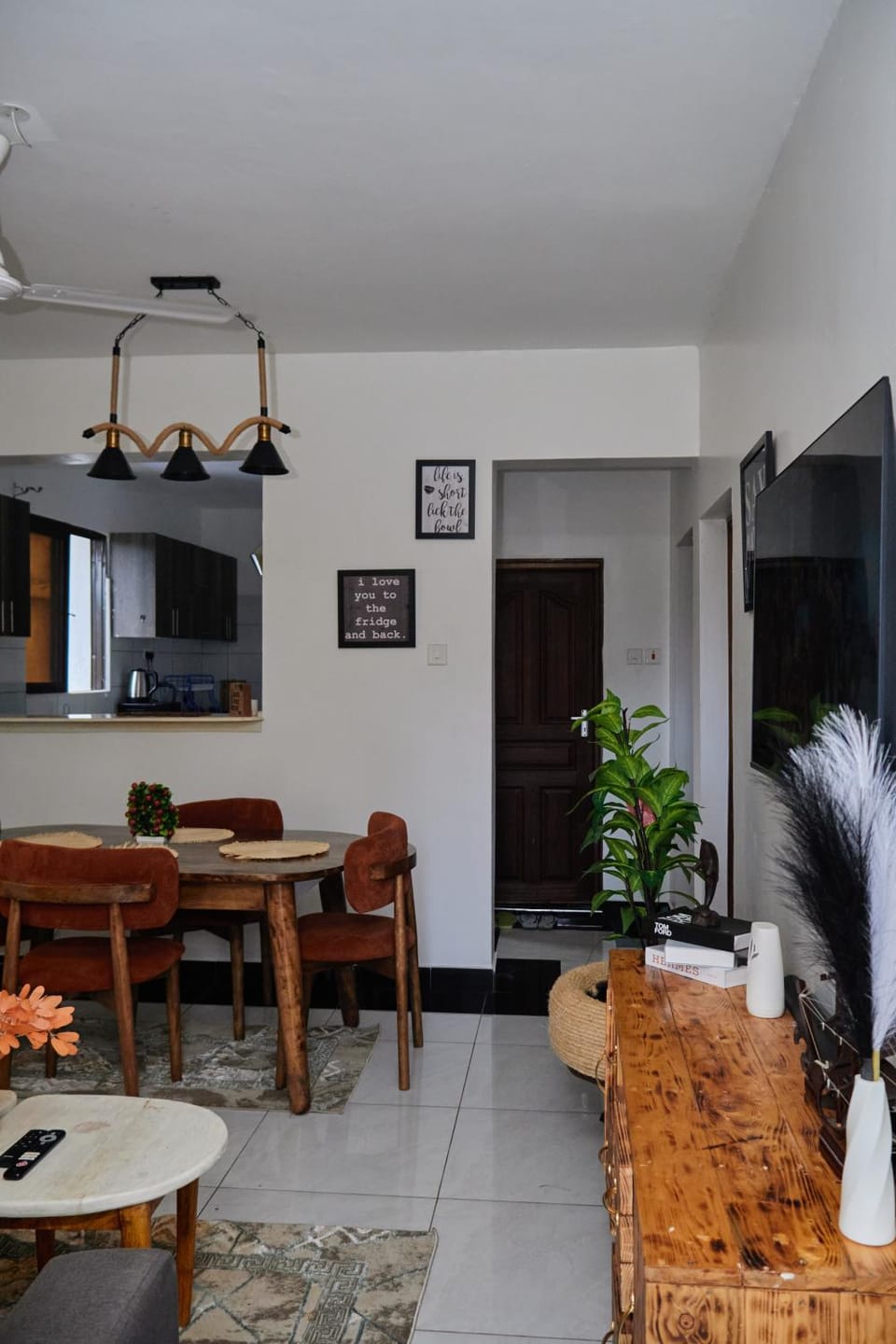Living room, Dining area