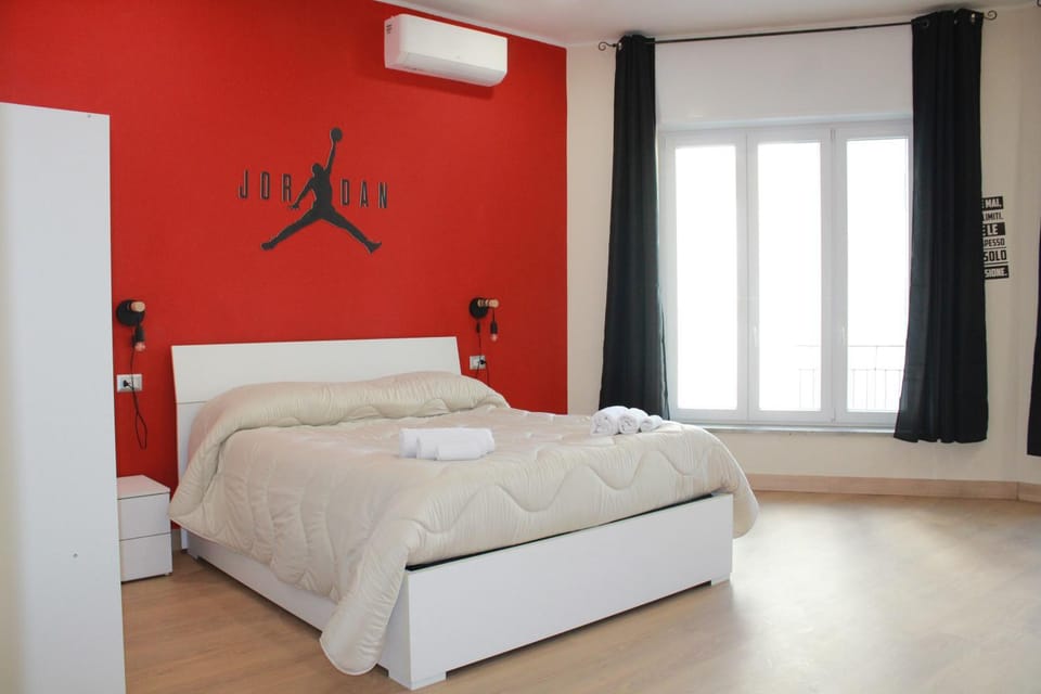 Bed, Photo of the whole room, Bedroom, towels, air conditioner