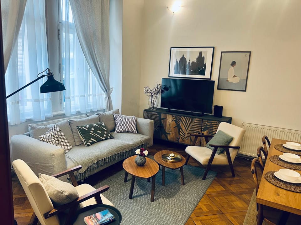 Communal lounge/ TV room, TV and multimedia