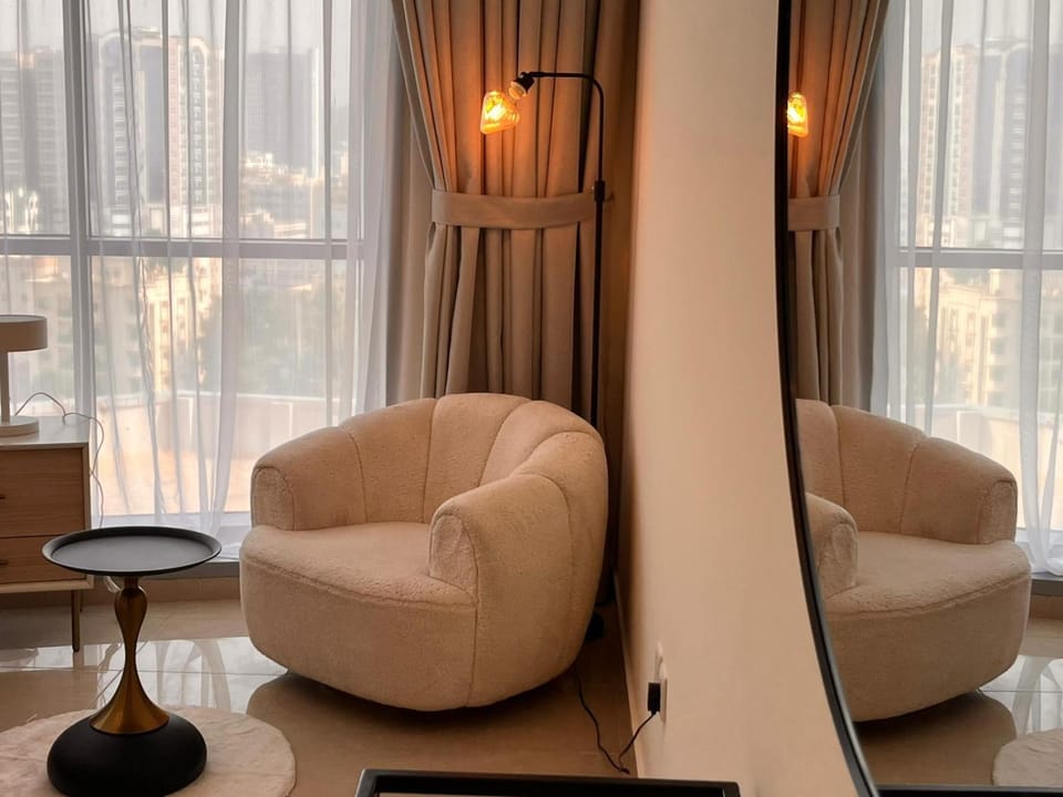 Stunning Beachfront apartment, full Sea view! Pool, Gym, Sauna, Jacuzzi Apartment in Ajman