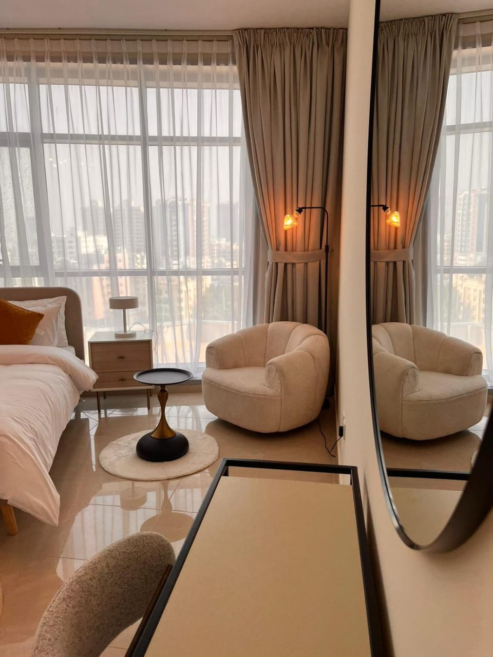 Stunning Beachfront apartment, full Sea view! Pool, Gym, Sauna, Jacuzzi Apartment in Ajman