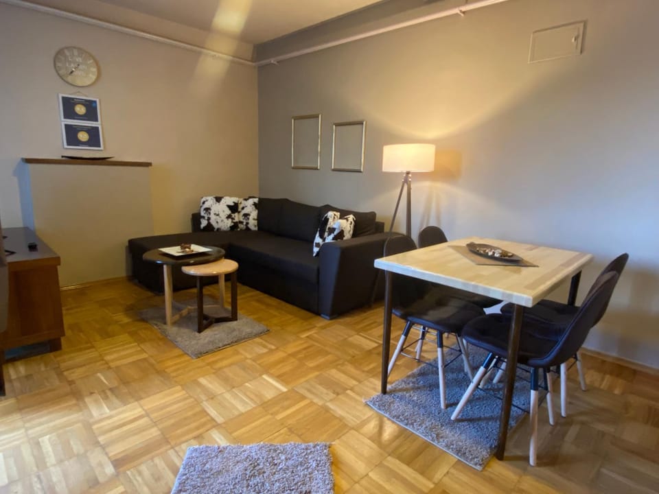 Living room, Seating area, Dining area