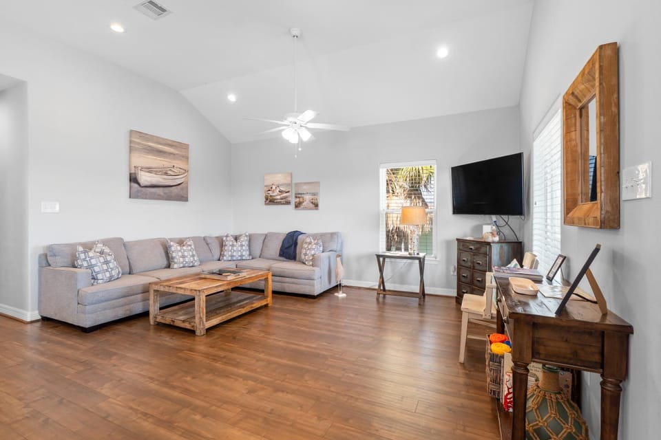 At Last!!! House in Galveston Island