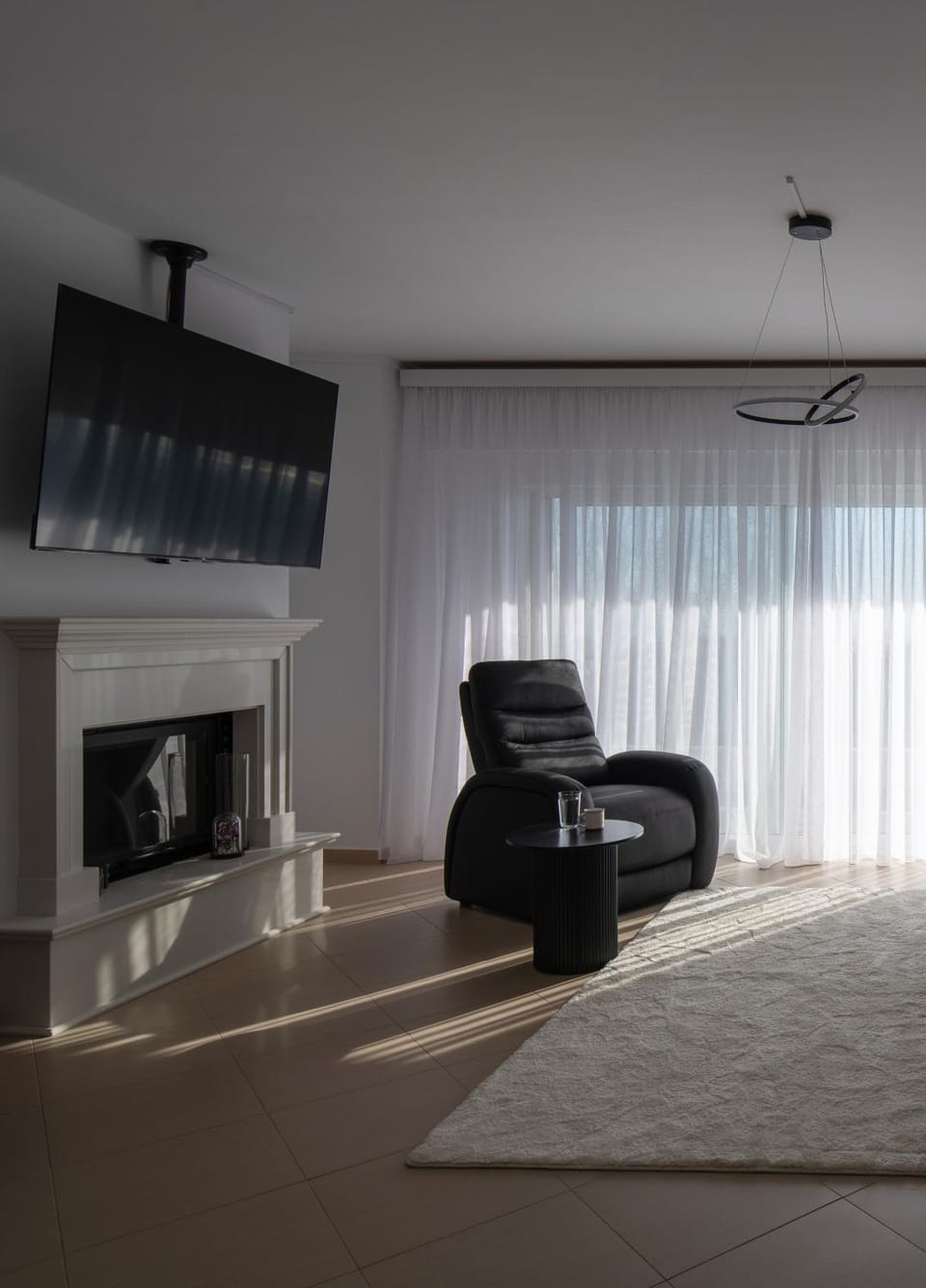 Communal lounge/ TV room, TV and multimedia, Living room, Seating area