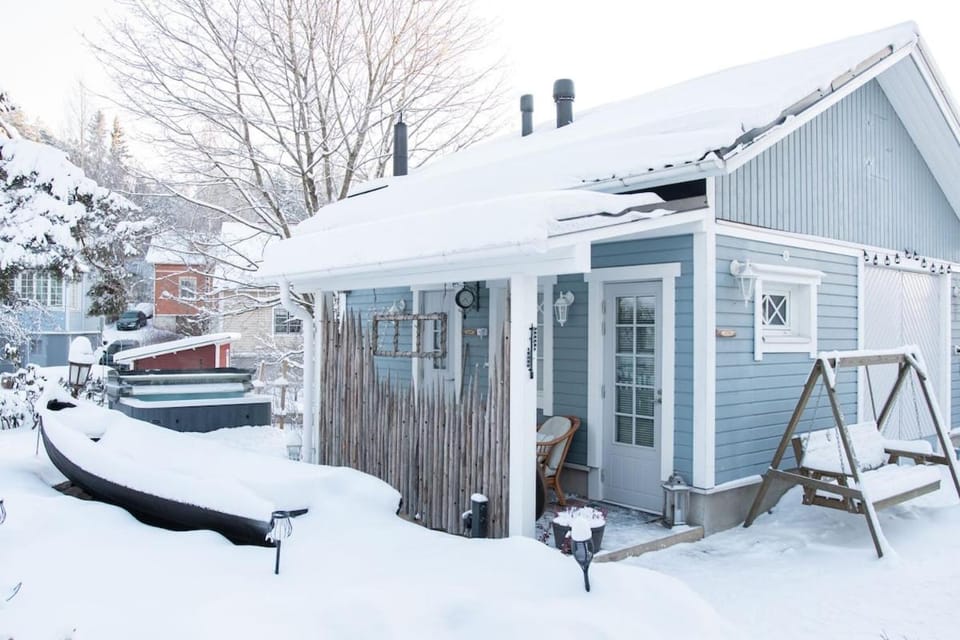 Property building, Day, Winter