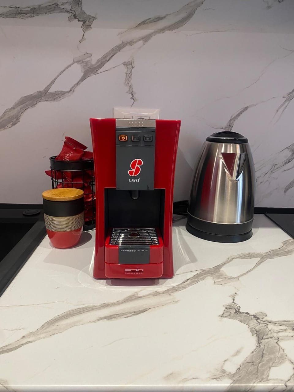 Coffee/tea facilities, Kitchen or kitchenette