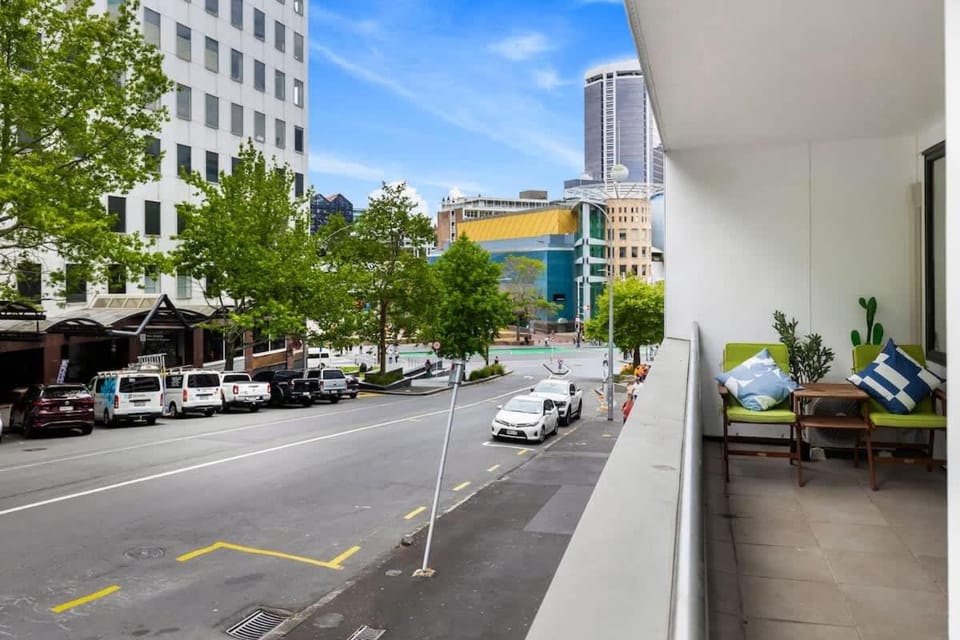 Central 2BR with Covered Balcony Zodiak Stays Apartment in Auckland