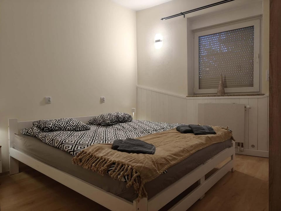 Apartament Juliusz Slowacki Apartment in Lower Silesian Voivodeship