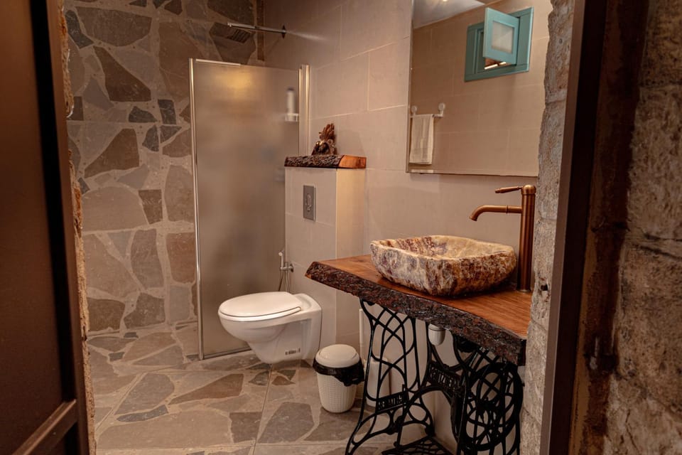 Toilet, Bathroom