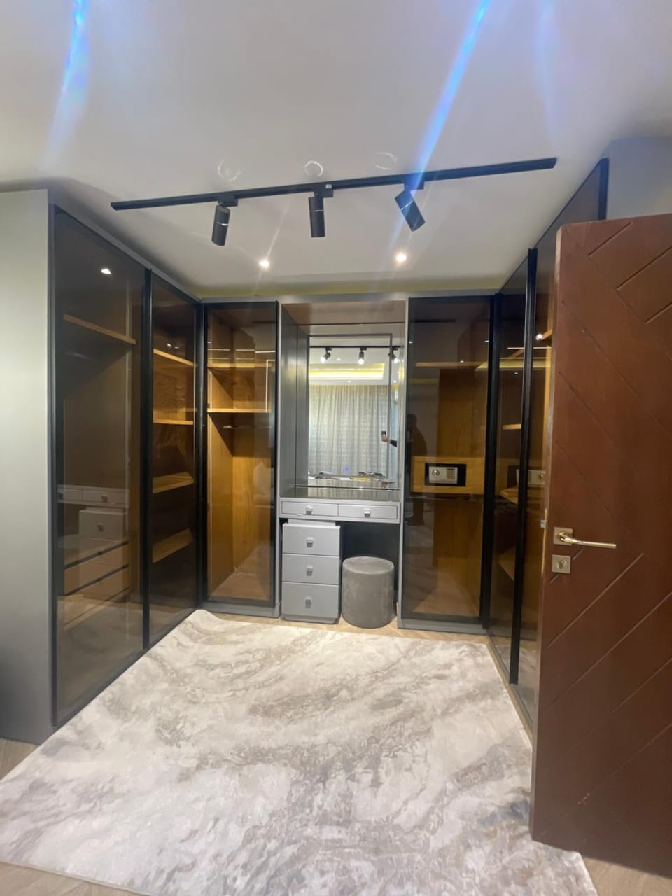 wardrobe