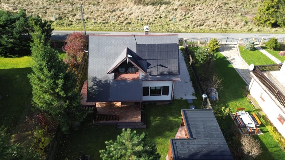 Property building, Bird's eye view, Street view
