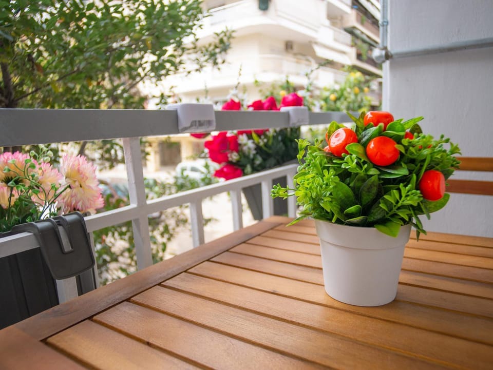 Day, View (from property/room), Balcony/Terrace, Decorative detail