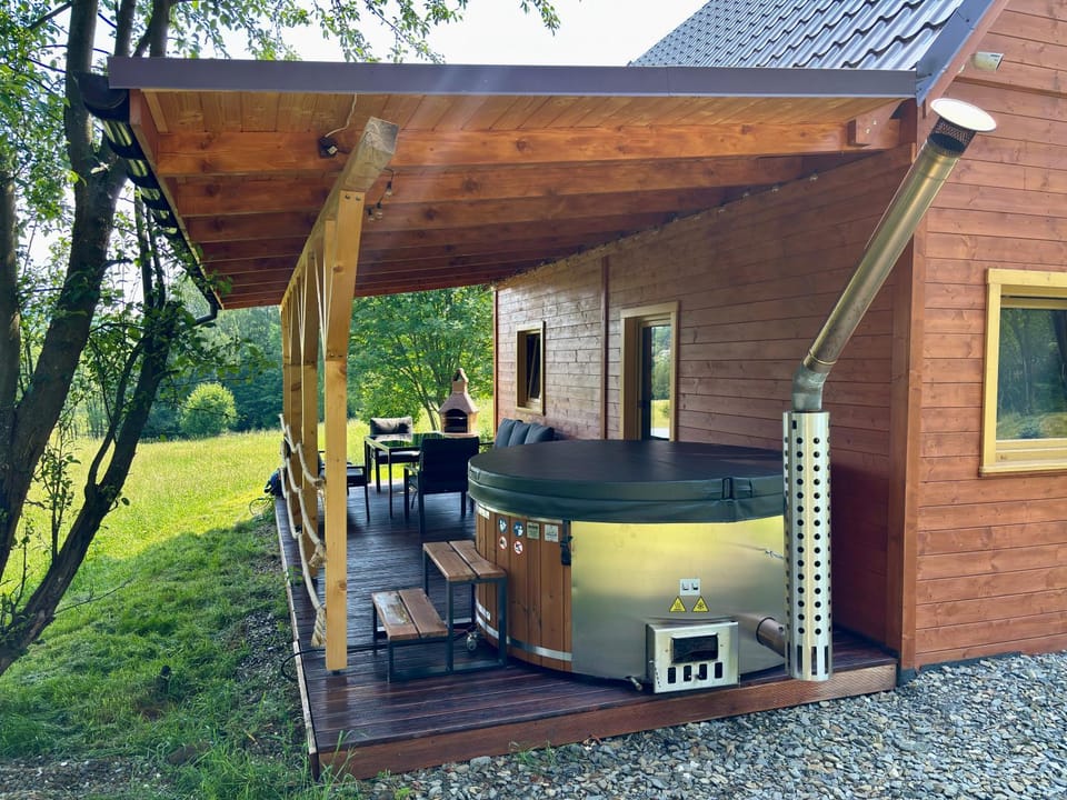Property building, Spring, Garden, Hot Spring Bath, Balcony/Terrace