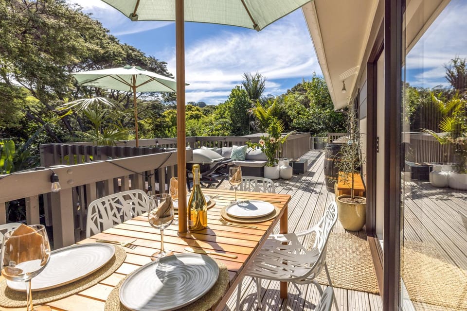 Blissful on Bay by Waiheke Pure House in Auckland Region