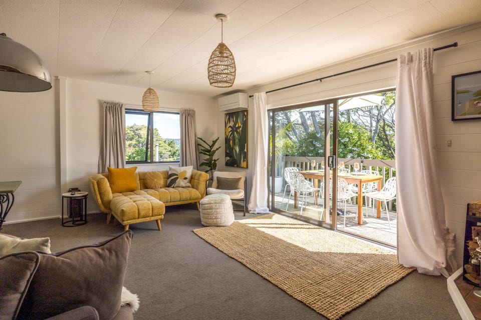 Blissful on Bay by Waiheke Pure House in Auckland Region
