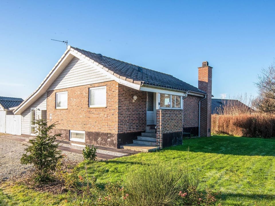 Property building, View (from property/room)