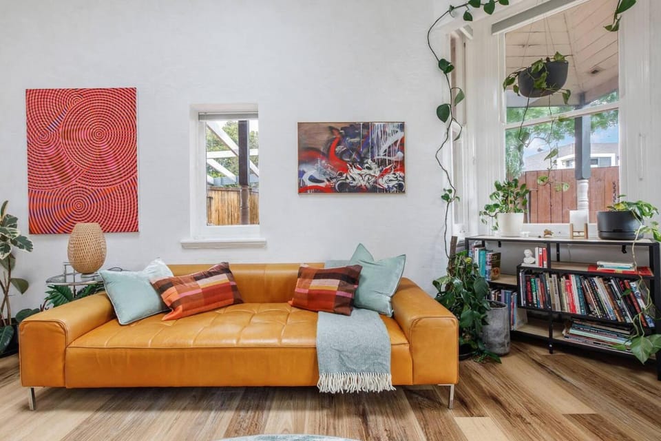 Library, Living room, Seating area