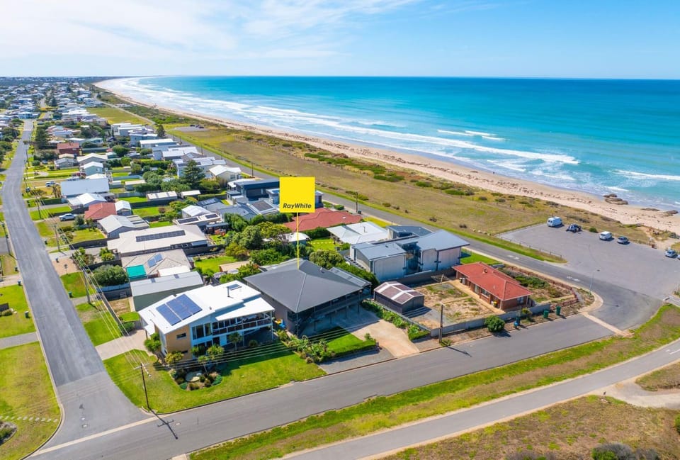 Property building, Bird's eye view