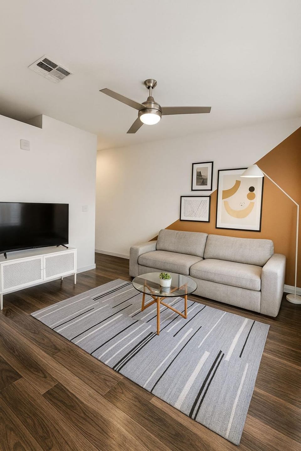 Boulevard Stays Modern Roosevelt 1BR Suite Pool & Gym Access Apartment in Phoenix