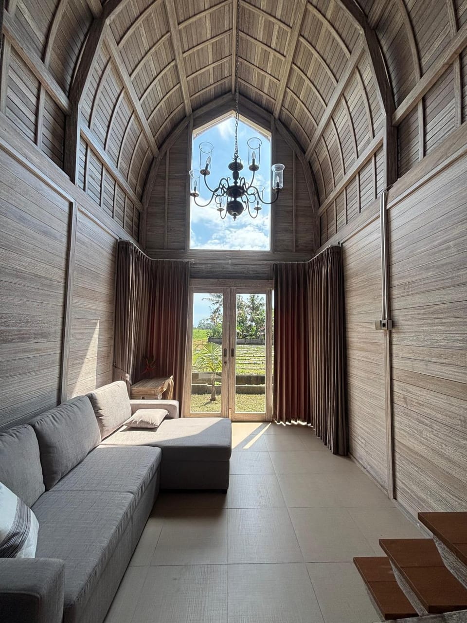 CARROLINE homestay ricefield Vacation rental in Kediri