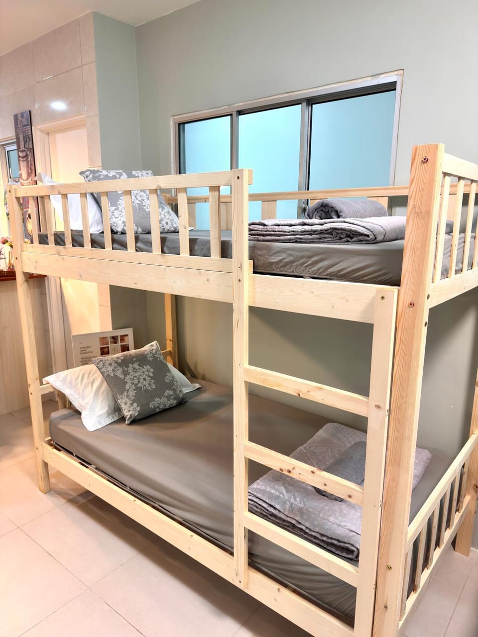 S6-03 Metrocity Square Condominium-3R2B-8 Pax Apartment in Kuching