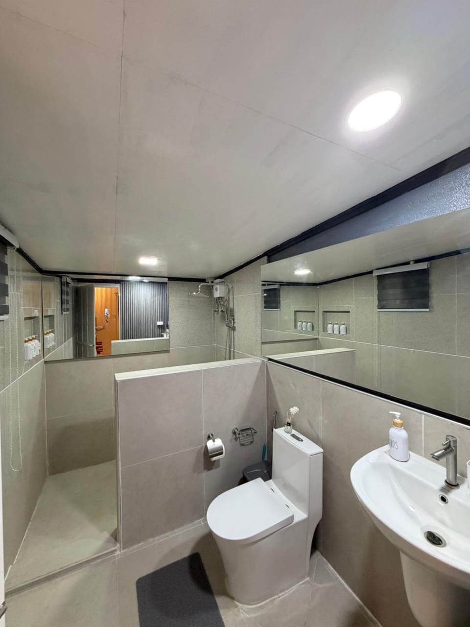 Ciannas Villa House in Siargao Island