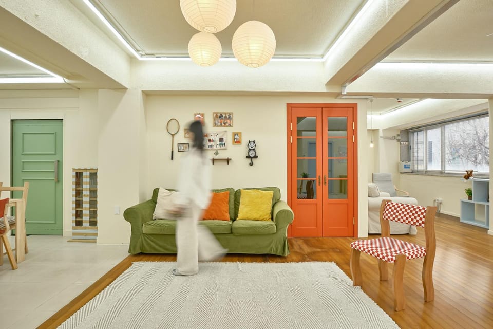 Living room, Seating area