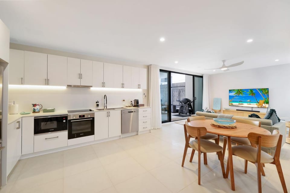 Husky Beach Pad by Book Jervis Bay - Couples Retreat Apartment in Huskisson