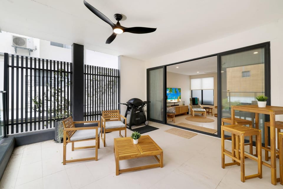 Husky Beach Pad by Book Jervis Bay - Walk to the beach Apartment in Huskisson
