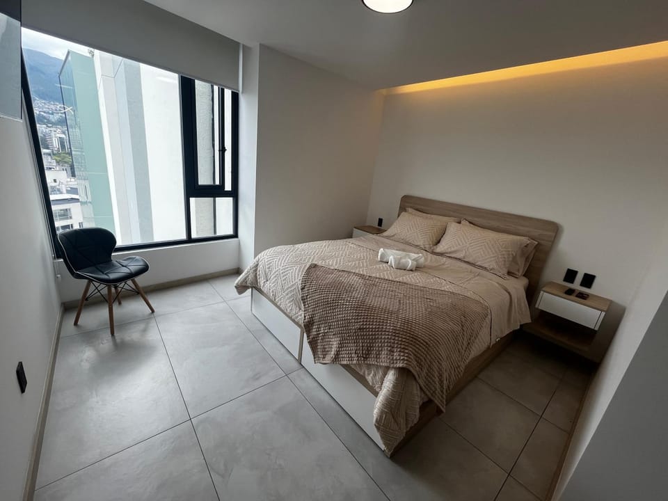 Suite ejecutiva - Trabajo y Descanso - Exclusividad y Lujo - Sector La Carolina, Quito Apartment in Quito