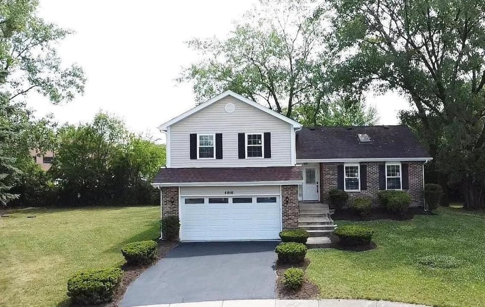 Jacuzzi Cul de Sac Home House in Indiana