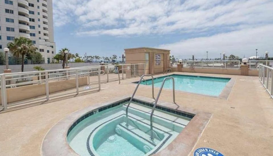 Property building, Pool view, Swimming pool