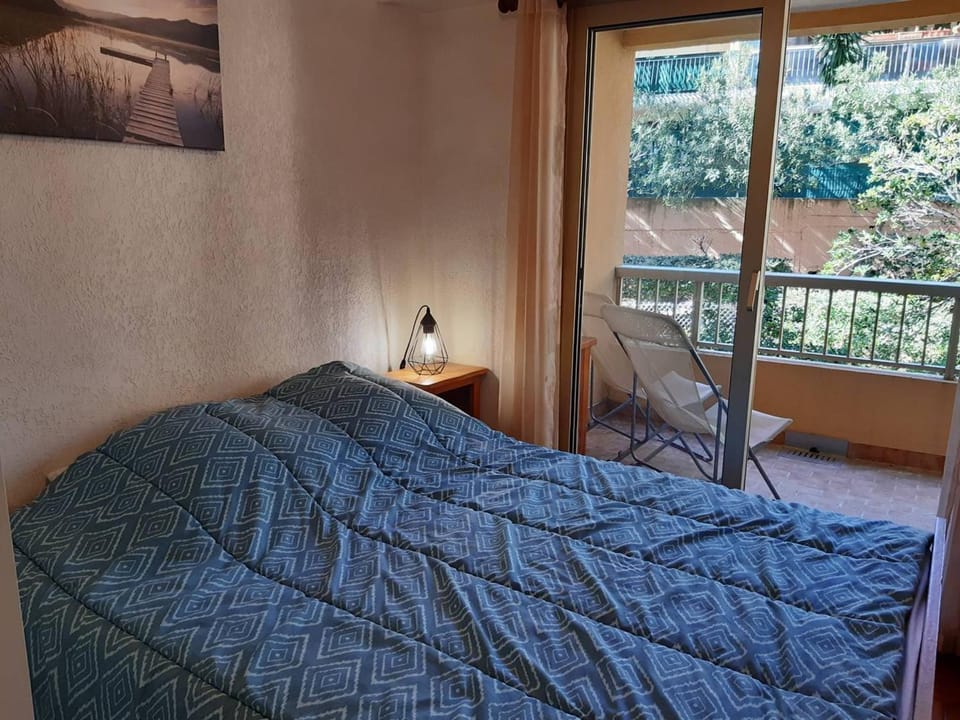 Appartement T2 avec terrasse et parking à Bormes-les-Mimosas - FR-1-251-907 Apartment in Bormes-les-Mimosas