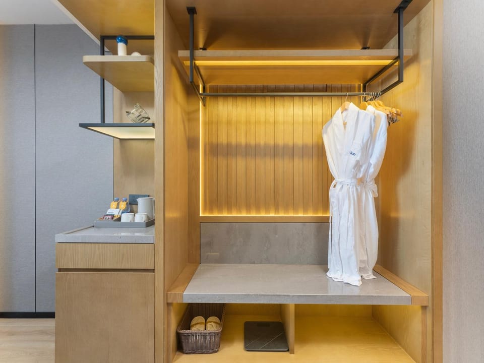 wardrobe